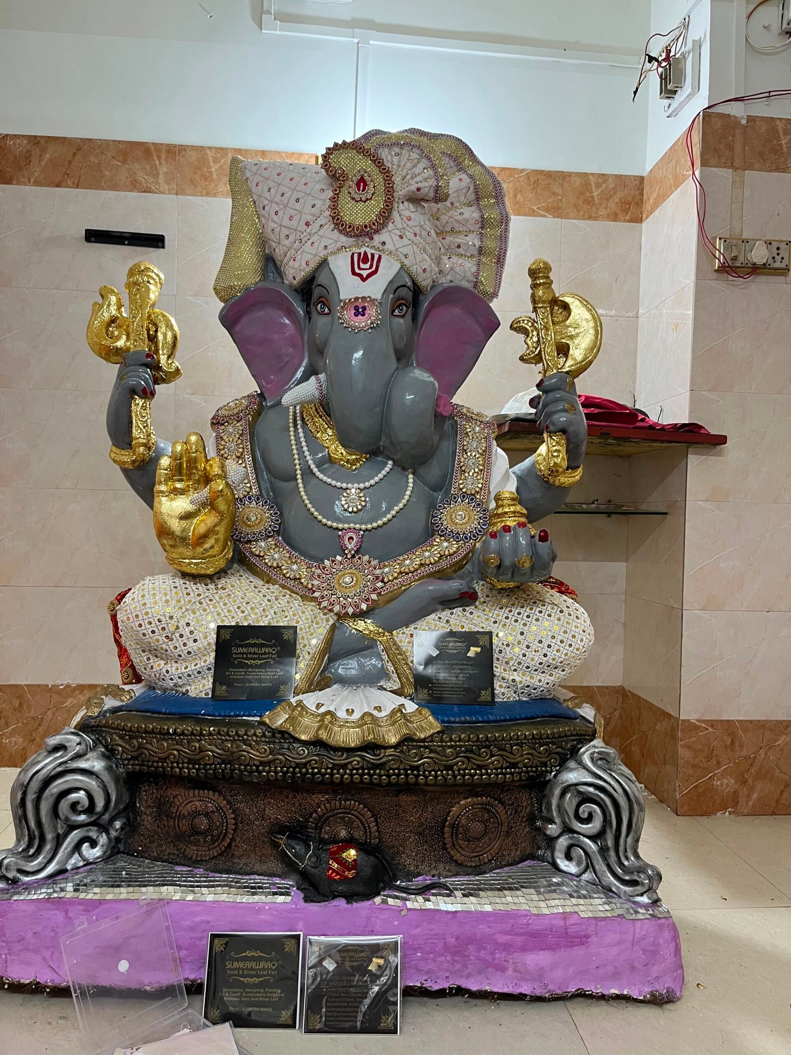 Bada Ganesh murti gold leaf kaam Somnath - Sumera Warq gold leaf foil