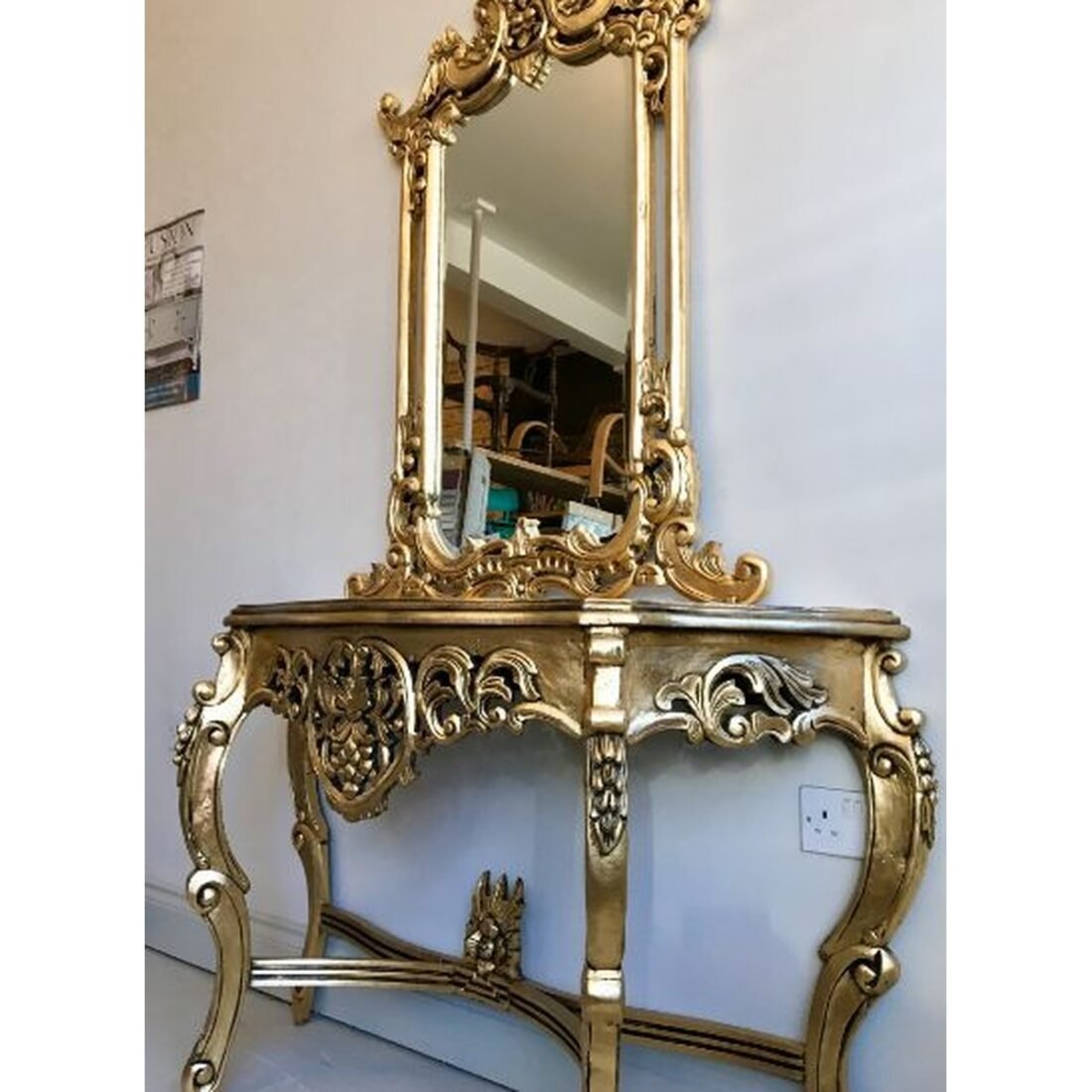 gold leaf foil sheets bulk se console table aur mirror frame ki furniture gilding